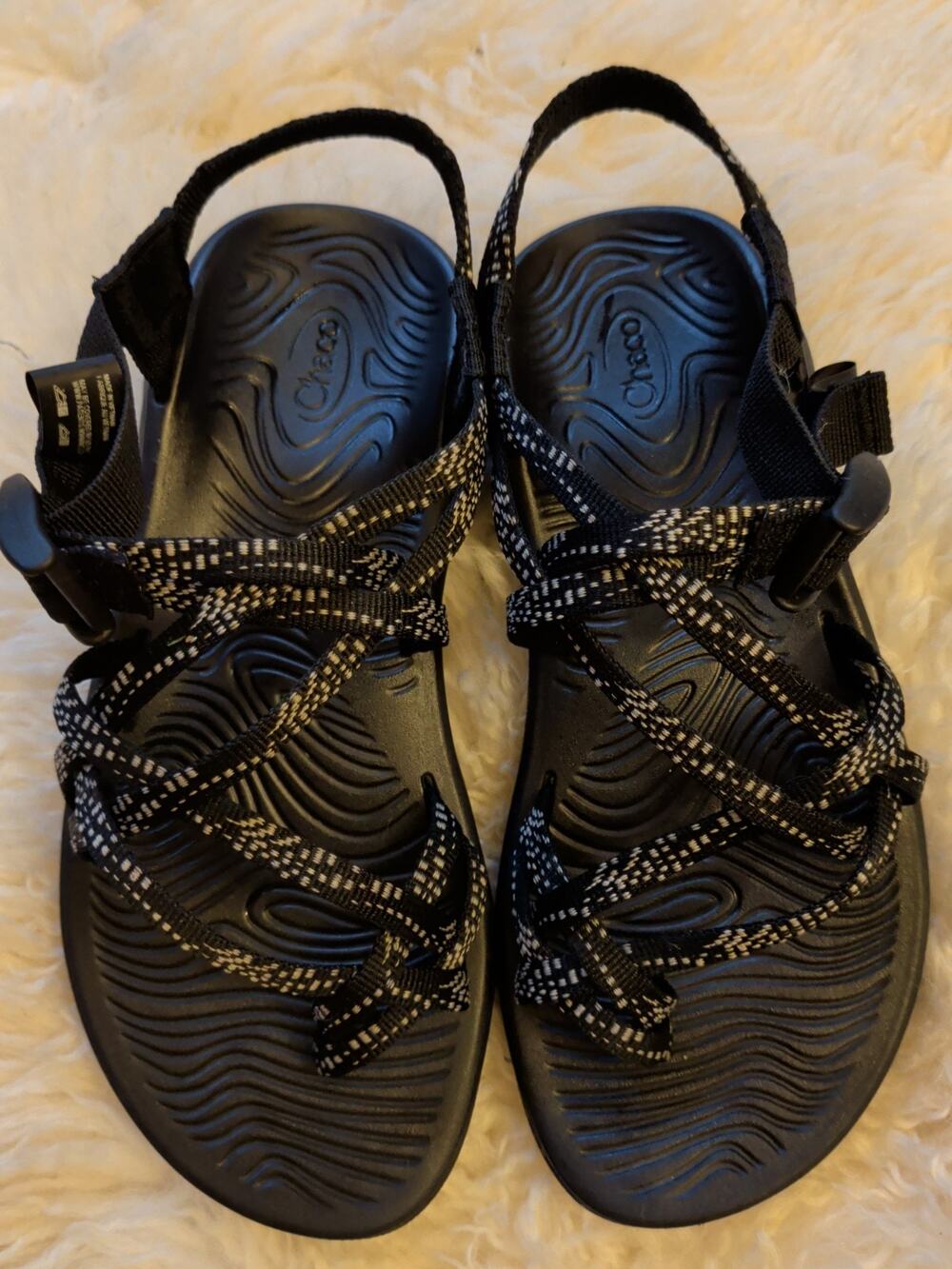 Chaco Womens Zvolv X2 Sandals Black & White J106664 Size 8